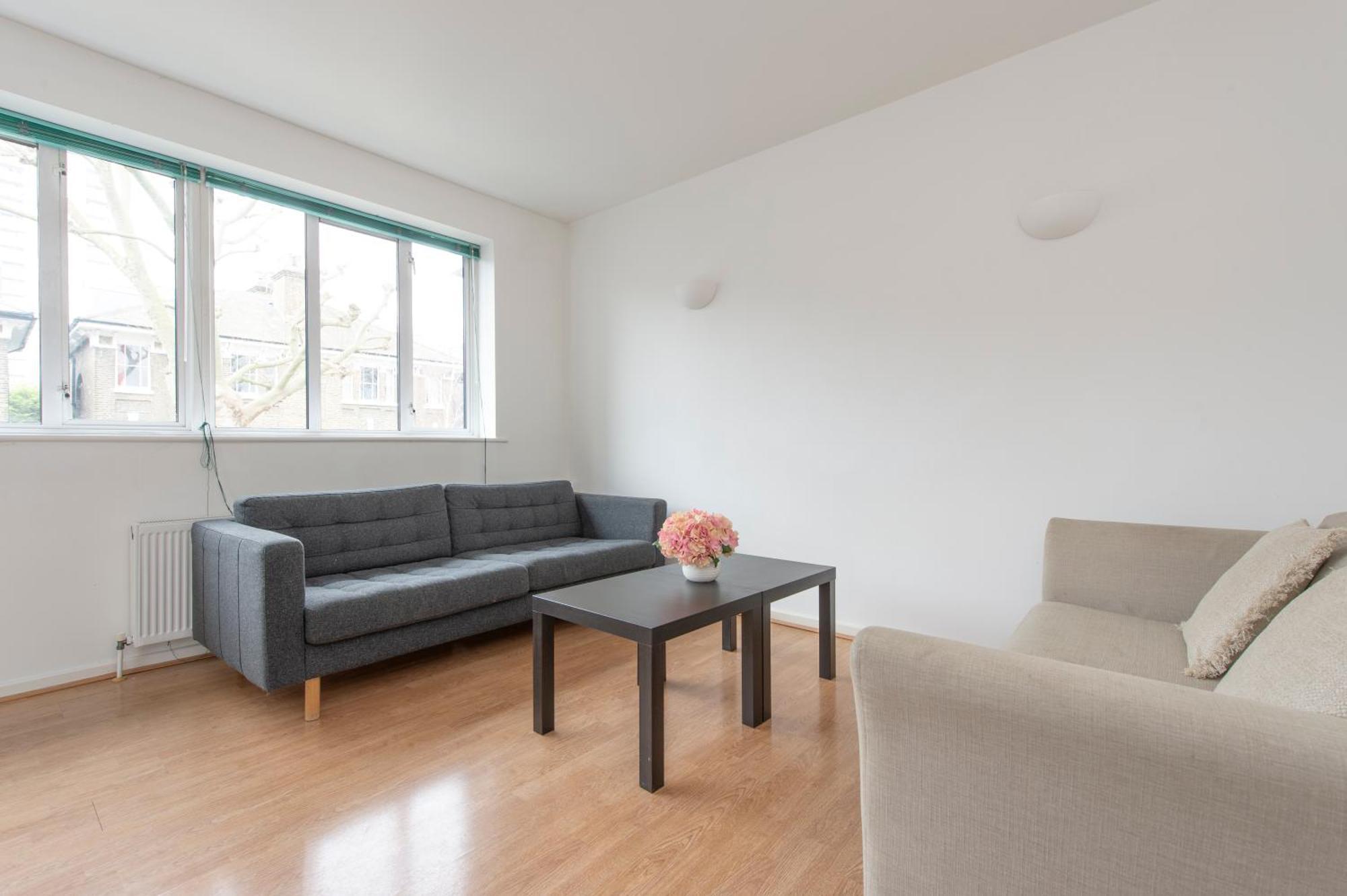 Modern Luxury Apartment By Bow Road Station 伦敦 外观 照片