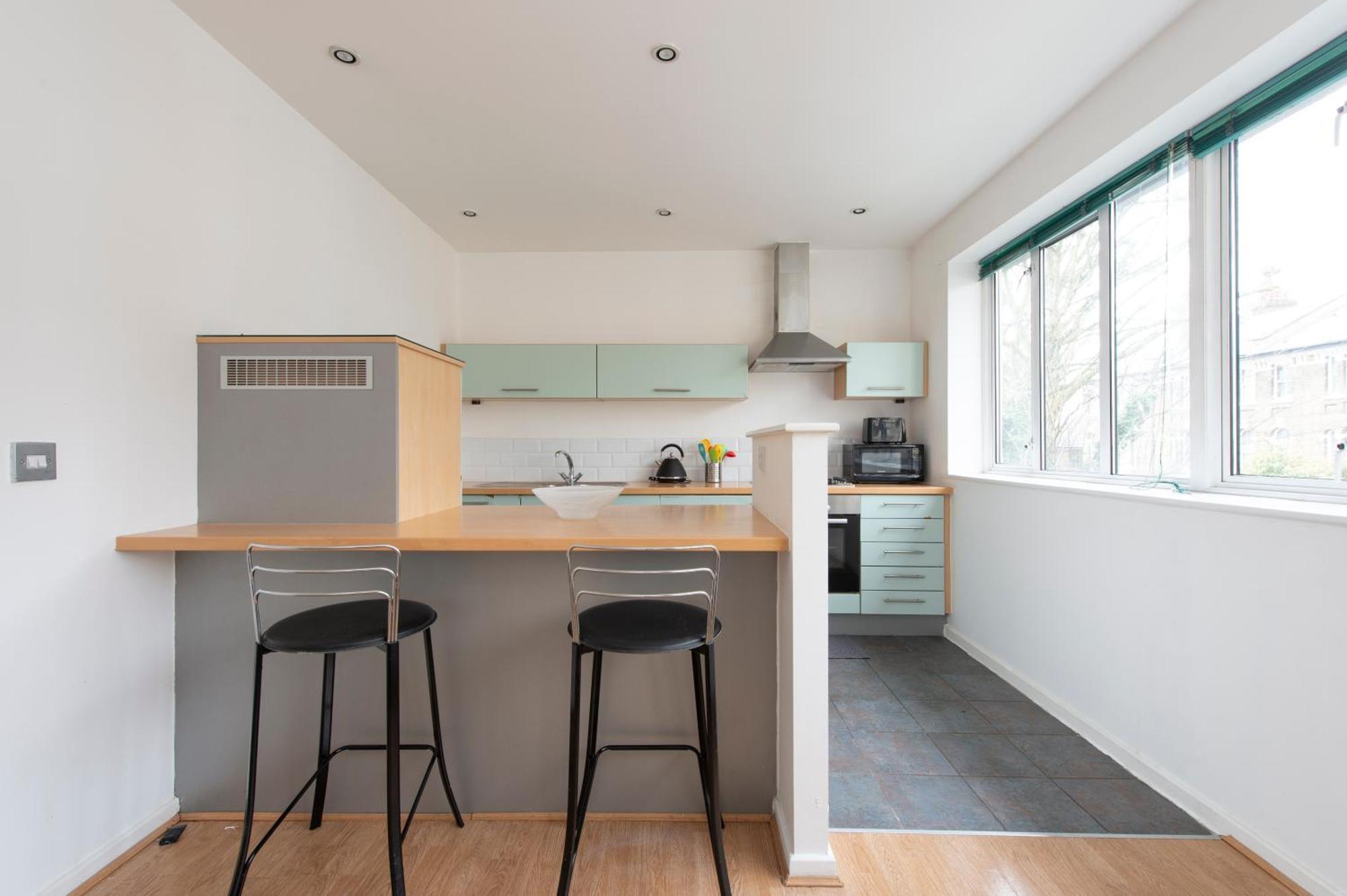 Modern Luxury Apartment By Bow Road Station 伦敦 外观 照片